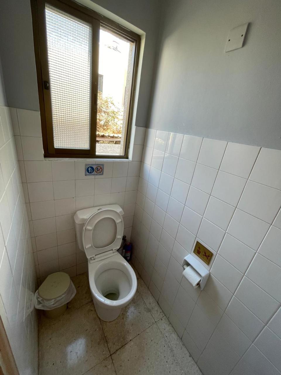 Premium Hostel Marina Paphos Exteriör bild